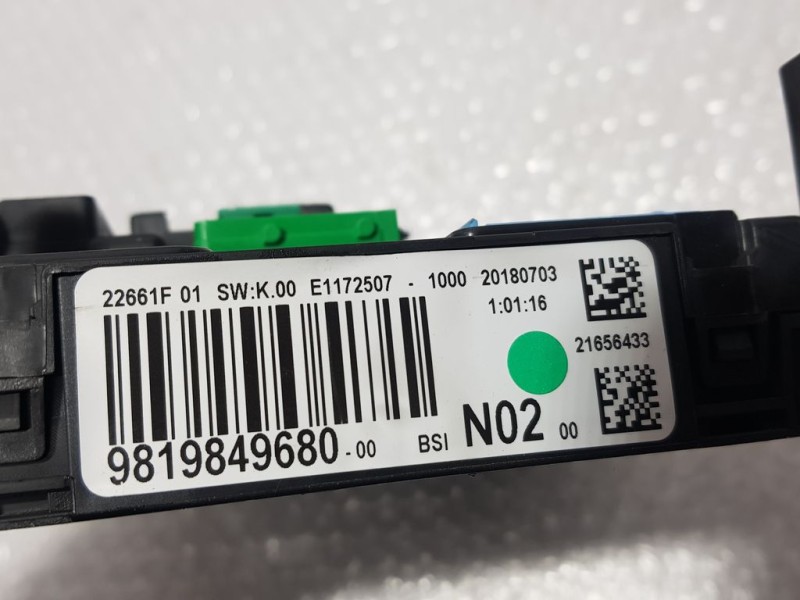 Recambio de caja reles / fusibles para peugeot 208 style referencia OEM IAM 9819849680 20180703 