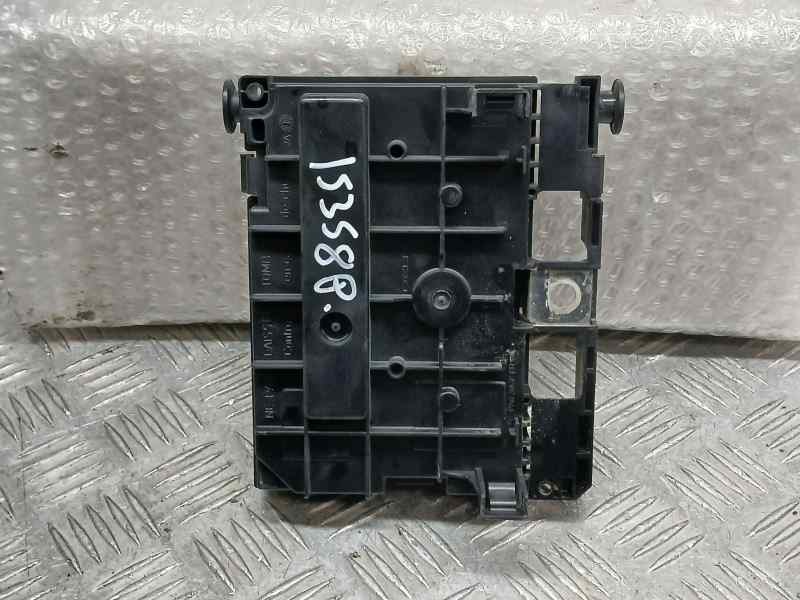 Recambio de caja reles / fusibles para peugeot 3008 sport pack referencia OEM IAM 9667044980 12765430 