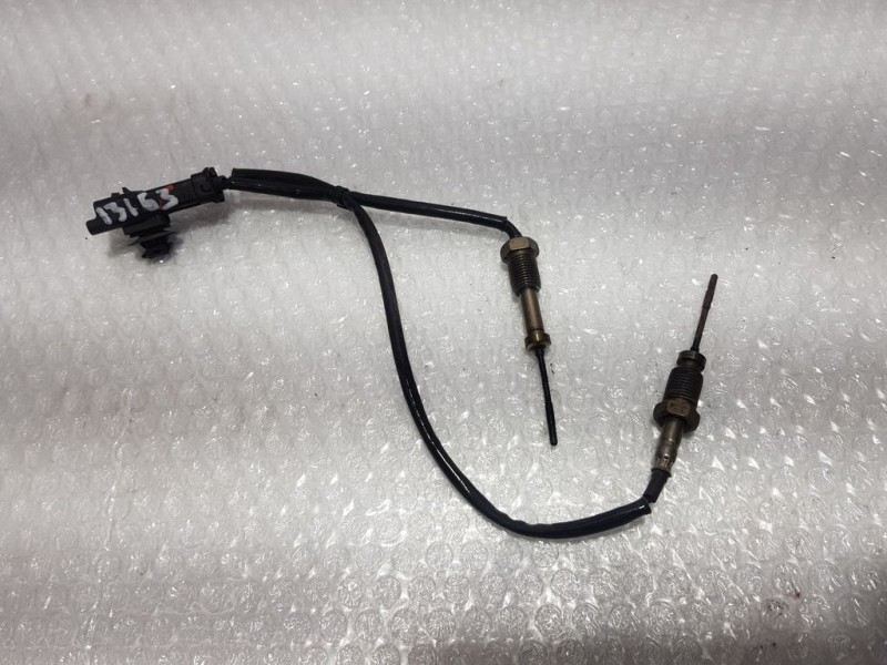 Recambio de sensor para peugeot 208 style referencia OEM IAM F133700  TEMPERATURA