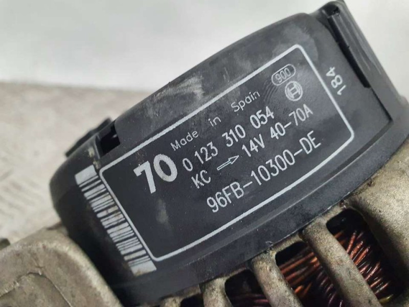 Recambio de alternador para ford fiesta berlina (dx) básico referencia OEM IAM 96FB10300DE 0123310054 BOSCH