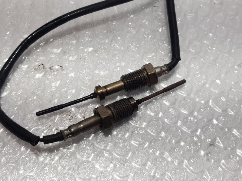 Recambio de sensor para peugeot 208 style referencia OEM IAM F133700  TEMPERATURA