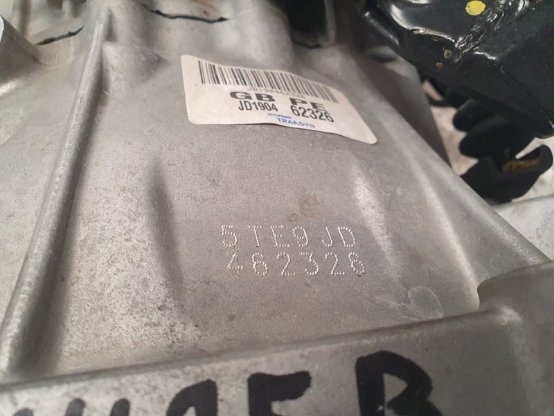 Recambio de caja cambios para hyundai i20 essence referencia OEM IAM 5TE9JD 462326 5VELOCIDADES