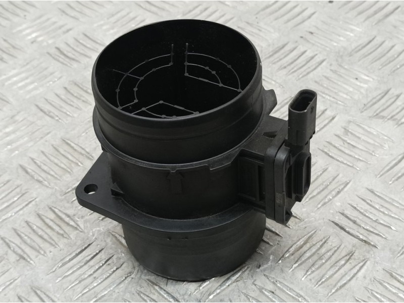 Recambio de caudalimetro para volkswagen passat variant (cb5) business referencia OEM IAM 05L906461B A2C10259200 CONTINENTAL