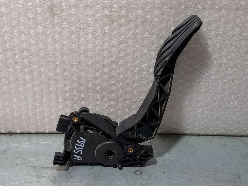 Recambio de potenciometro pedal para bmw serie 3 lim. (f30) 320d efficientdynamics edition referencia OEM IAM 180025FA0B 6PV0129