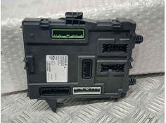 CAJA RELES / FUSIBLES 284B14CB1A S180182102G 