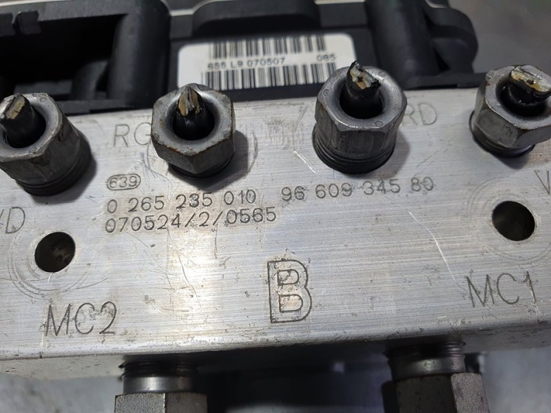 Recambio de abs para citroën c4 picasso lx plus referencia OEM IAM 9660934580 0265235010 BOSCH