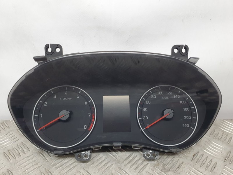 Recambio de cuadro instrumentos para hyundai i20 essence referencia OEM IAM 94033C8200 A2C1756400001 