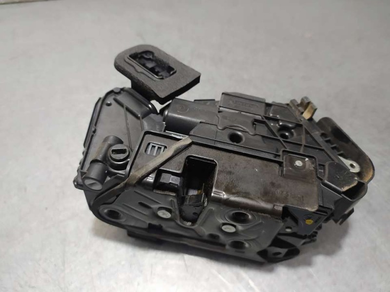 Recambio de cerradura puerta trasera izquierda para volkswagen passat variant (cb5) business referencia OEM IAM 5NA839015E JPS 0