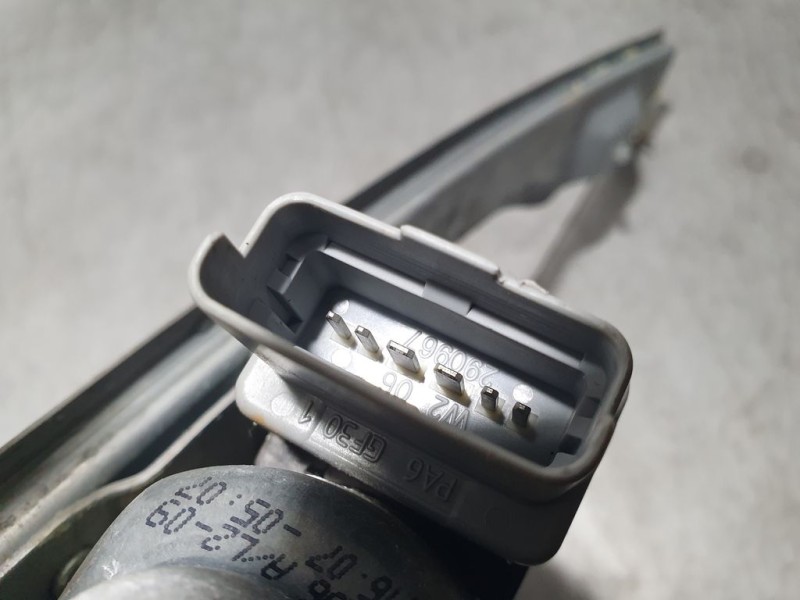 Recambio de elevalunas trasero izquierdo para citroën c4 picasso lx plus referencia OEM IAM SIN REF  ELECTRICO 6 PINES