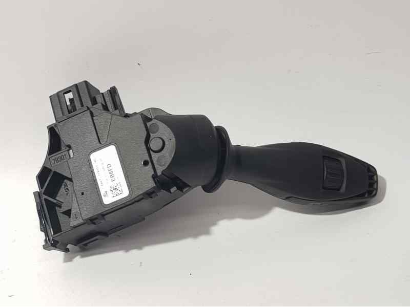 Recambio de mando limpia para ford fiesta (cb1) trend referencia OEM IAM 8A6T17A553AC  