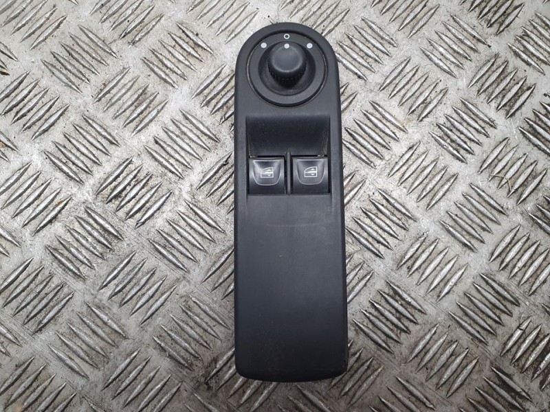 Recambio de mando elevalunas delantero izquierdo para renault clio iv business referencia OEM IAM 254118722R 10023903 