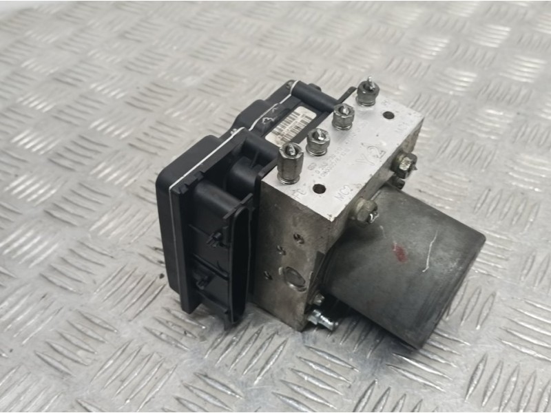 Recambio de abs para toyota verso active referencia OEM IAM 445400F030 0265230017 BOSCH