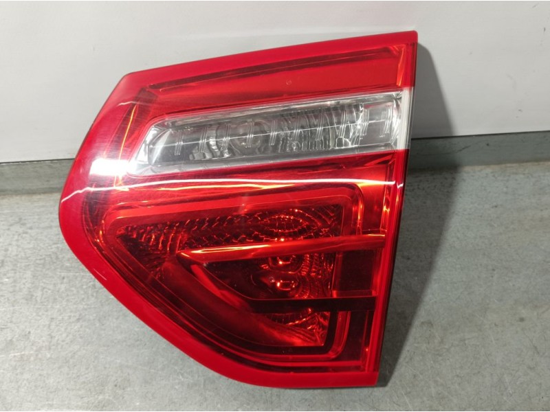 Recambio de piloto trasero derecho para citroën c4 picasso lx plus referencia OEM IAM 9653547677  INTERIOR