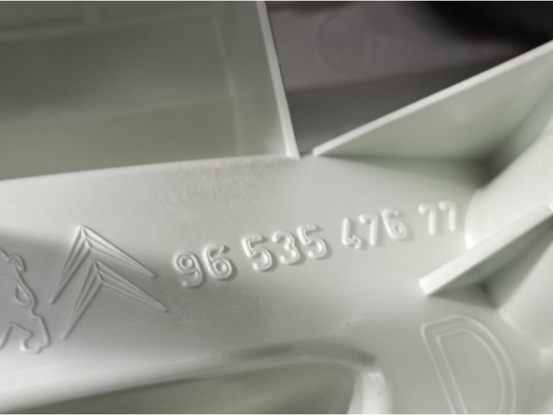 Recambio de piloto trasero derecho para citroën c4 picasso lx plus referencia OEM IAM 9653547677  INTERIOR