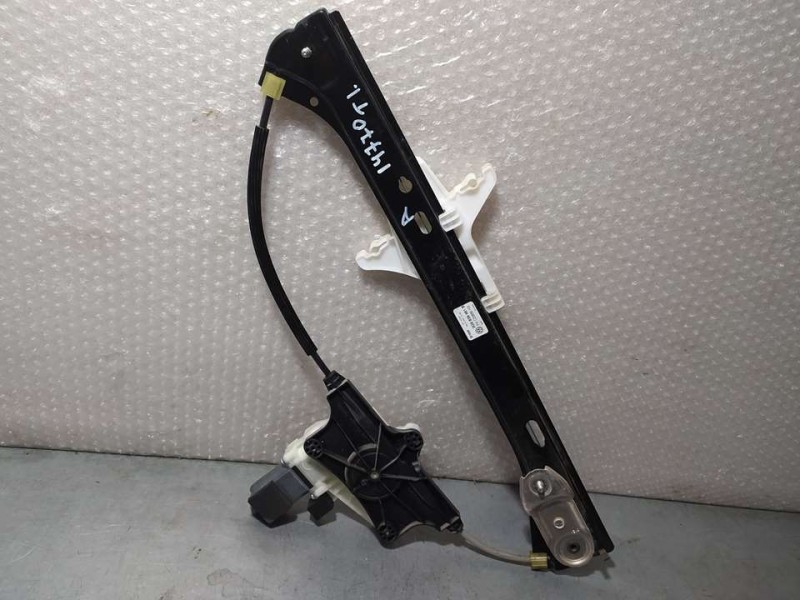 Recambio de elevalunas trasero izquierdo para volkswagen passat variant (cb5) business referencia OEM IAM 3G9839461B C20656103 B