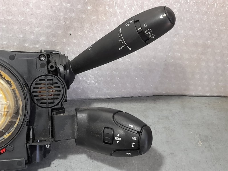 Recambio de mando luces y limpia para peugeot 3008 style referencia OEM IAM 96773911XT  