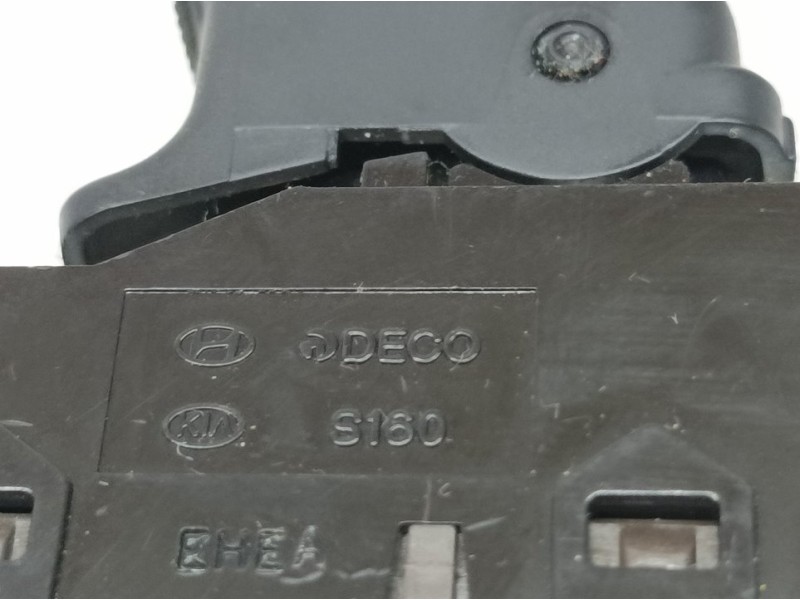 Recambio de mando elevalunas delantero derecho para hyundai i10 classic referencia OEM IAM 935800X000  