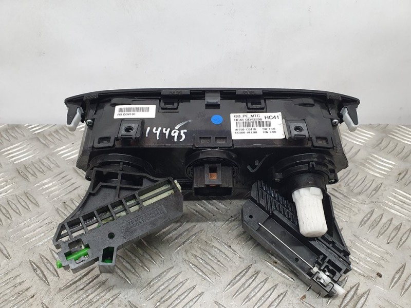 Recambio de mando calefaccion / aire acondicionado para hyundai i20 essence referencia OEM IAM 97250C8410 EC500ALERB 