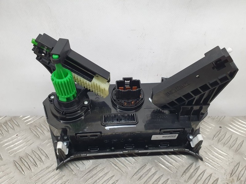 Recambio de mando calefaccion / aire acondicionado para hyundai i20 essence referencia OEM IAM 97250C8410 EC500ALERB 