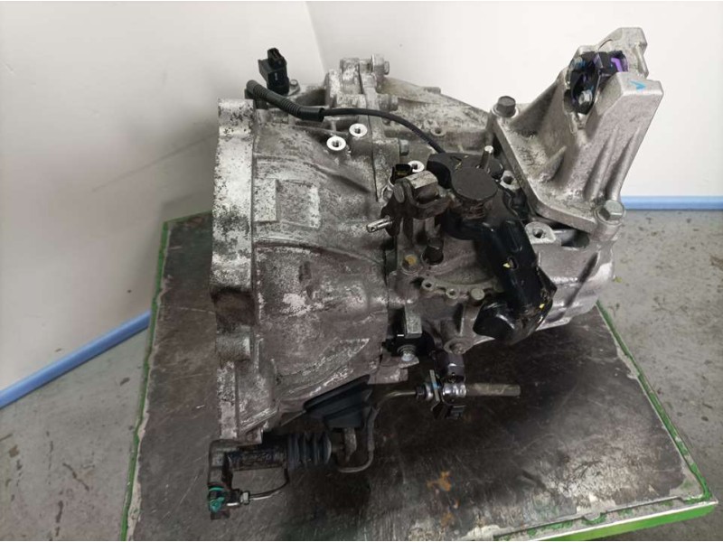 Recambio de caja cambios para kia carens ( ) concept referencia OEM IAM WFW6H 219269 6 VELOCIDADES
