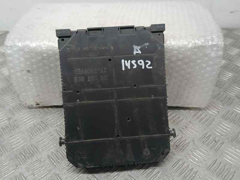 Recambio de caja reles / fusibles para peugeot 3008 allure referencia OEM IAM 9830790580 28625142 