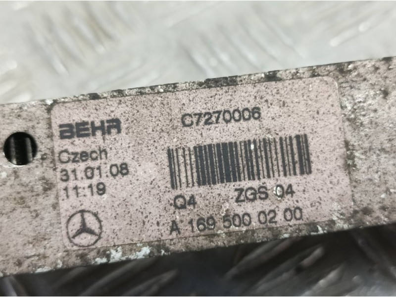 Recambio de radiador aceite para mercedes-benz clase b (w245) 180 cdi (245.207) referencia OEM IAM A1695000200 C7270006 BEHR