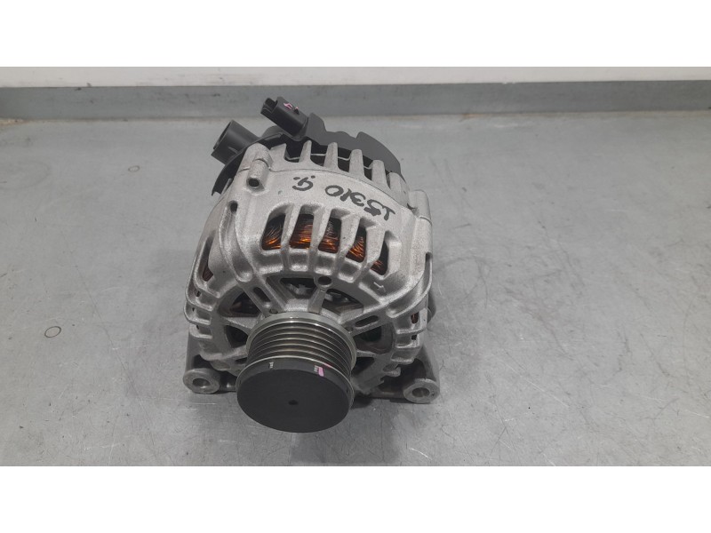 Recambio de alternador para peugeot 2008 (p1) allure referencia OEM IAM 9835688980 FG15T171 VALEO