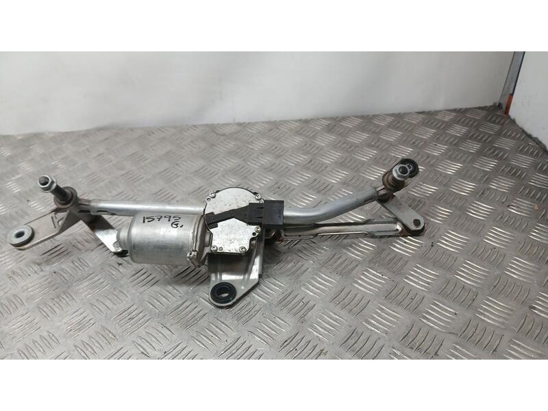 Recambio de motor limpia delantero para mg zs 1.5 vti referencia OEM IAM 10234228  