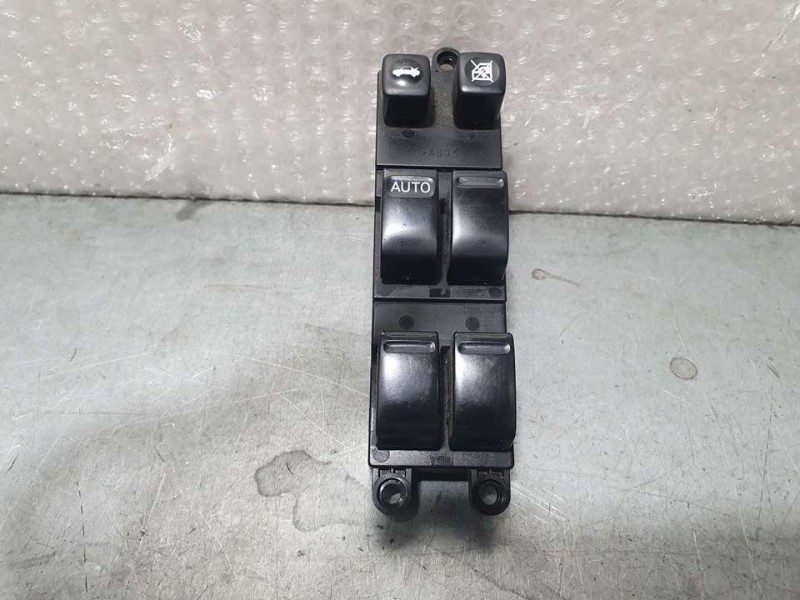 Recambio de mando elevalunas delantero izquierdo para nissan primera berlina (p12) acenta referencia OEM IAM 25401AV620 C8DD702N