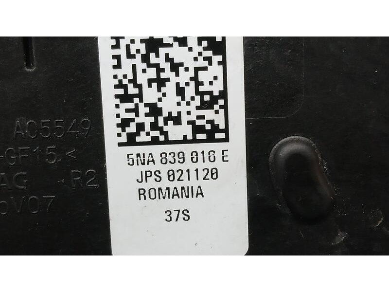 Recambio de cerradura puerta trasera derecha para volkswagen tiguan advance bmt referencia OEM IAM 5NA839016E  