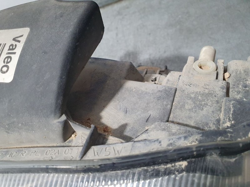 Recambio de faro izquierdo para seat ibiza (6k1) select referencia OEM IAM 6K1941043A  PATA ROTA