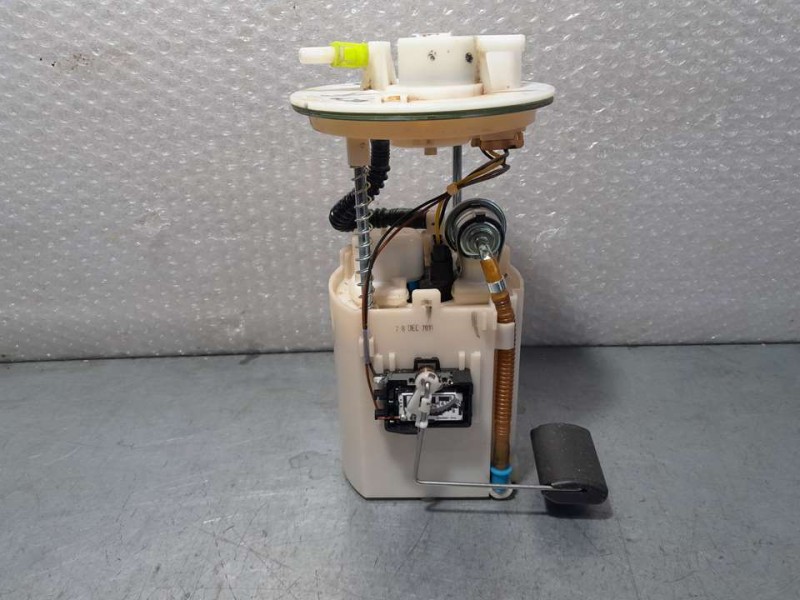 Recambio de aforador para hyundai i10 classic referencia OEM IAM 311100X000  4 PINES