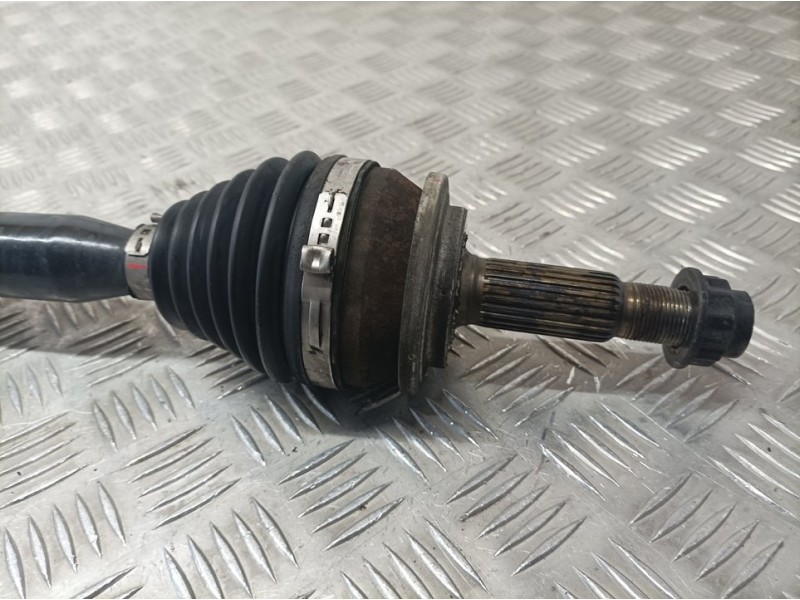 Recambio de transmision delantera derecha para toyota verso active referencia OEM IAM 434100F090  SIN REFERENCIA