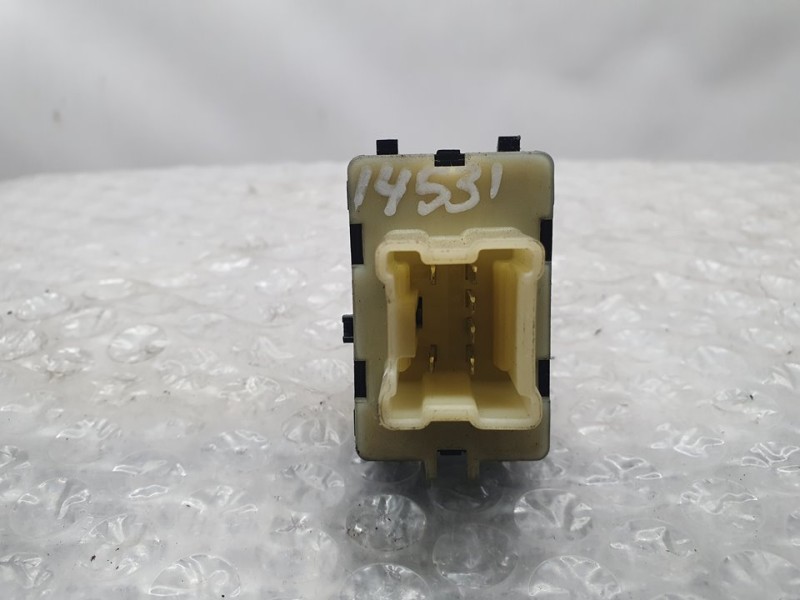 Recambio de mando elevalunas delantero derecho para renault kangoo profesional referencia OEM IAM 254217475R 10023750A 