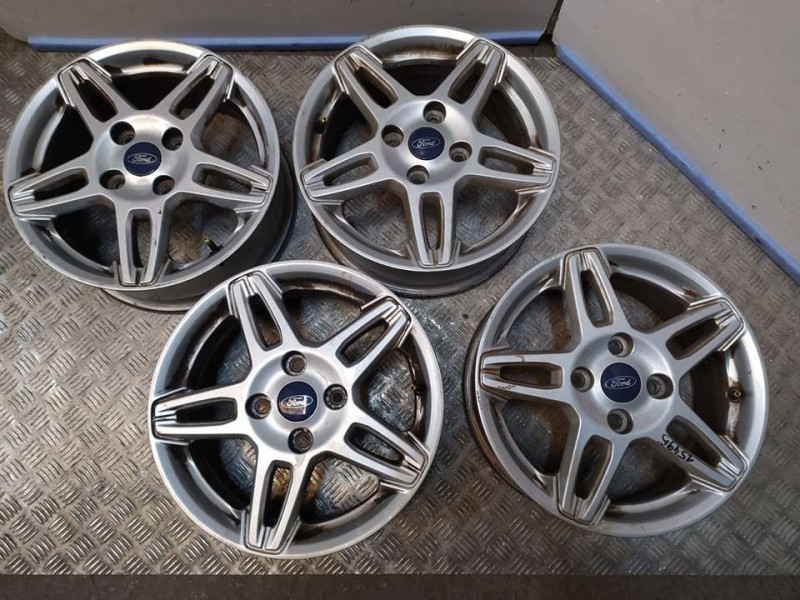 Recambio de juego llantas aluminio para ford ka+ ultimate referencia OEM IAM 6X15 4 TORN ET 47.5 ALUMINIO 