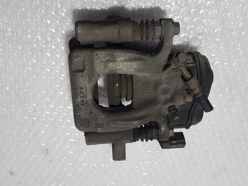 Recambio de pinza freno trasera derecha para nissan qashqai (j11) tekna referencia OEM IAM 32353310C  TRW ELECTRICA