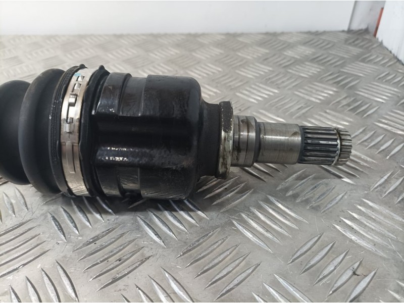 Recambio de transmision delantera izquierda para toyota verso active referencia OEM IAM 434200F071  