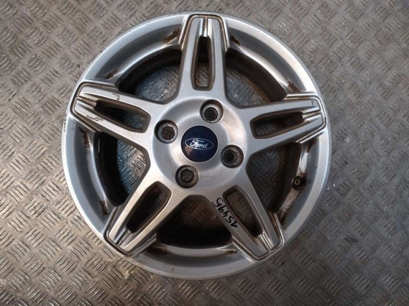 Recambio de juego llantas aluminio para ford ka+ ultimate referencia OEM IAM 6X15 4 TORN ET 47.5 ALUMINIO 