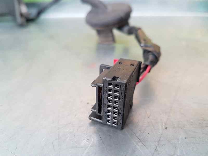 Recambio de retrovisor derecho para audi a3 sportback (8p) 2.0 tdi ambiente referencia OEM IAM  5 CABLES ELECTRICO