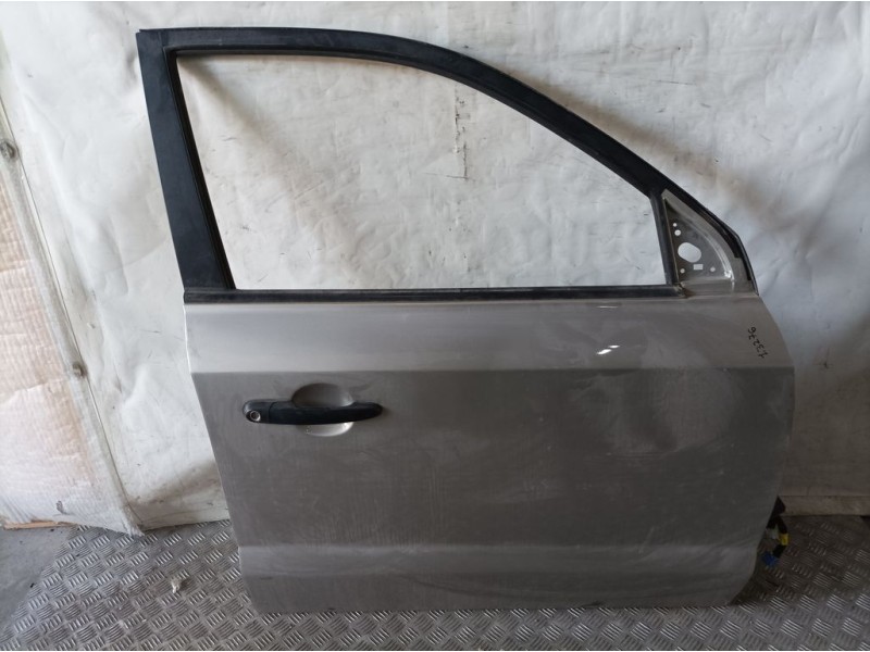 Recambio de puerta delantera derecha para hyundai tucson (jm) 2.0 crdi comfort referencia OEM IAM   