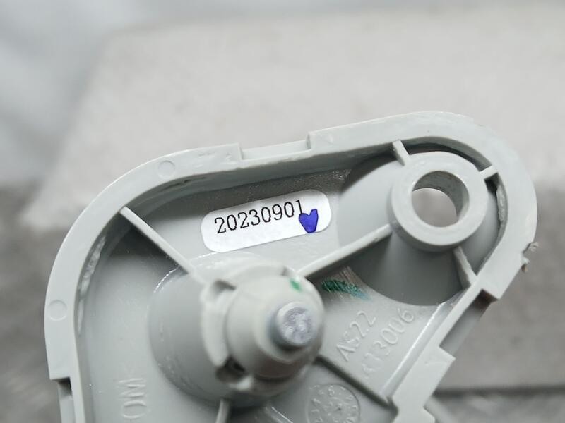 Recambio de parasol derecho para mg zs 1.5 vti referencia OEM IAM 20230901  