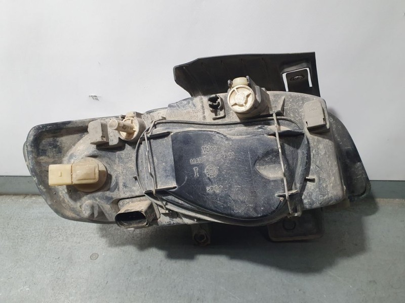 Recambio de faro izquierdo para seat ibiza (6k1) select referencia OEM IAM 6K1941043A  PATA ROTA