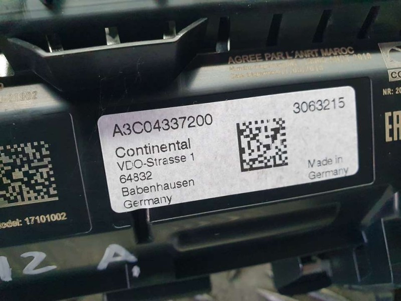 Recambio de cuadro instrumentos para volkswagen tiguan advance bmt referencia OEM IAM 3G0920320B A3C04337200 CONTINENTAL