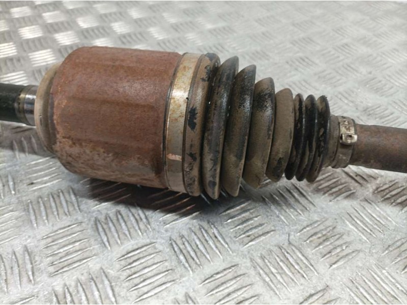 Recambio de transmision trasera derecha para land rover discovery v6 td s referencia OEM IAM LR071933  