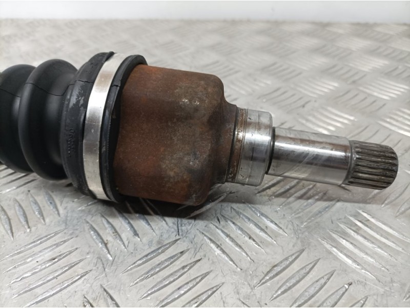 Recambio de transmision delantera izquierda para citroën c3 1.4 referencia OEM IAM 9640127580  