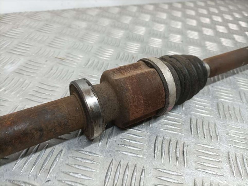 Recambio de transmision delantera derecha para renault clio iv business referencia OEM IAM 391000926R  