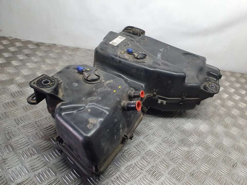 Recambio de deposito adblue para volkswagen tiguan advance bmt referencia OEM IAM 5QF131877N KOF2659649J 