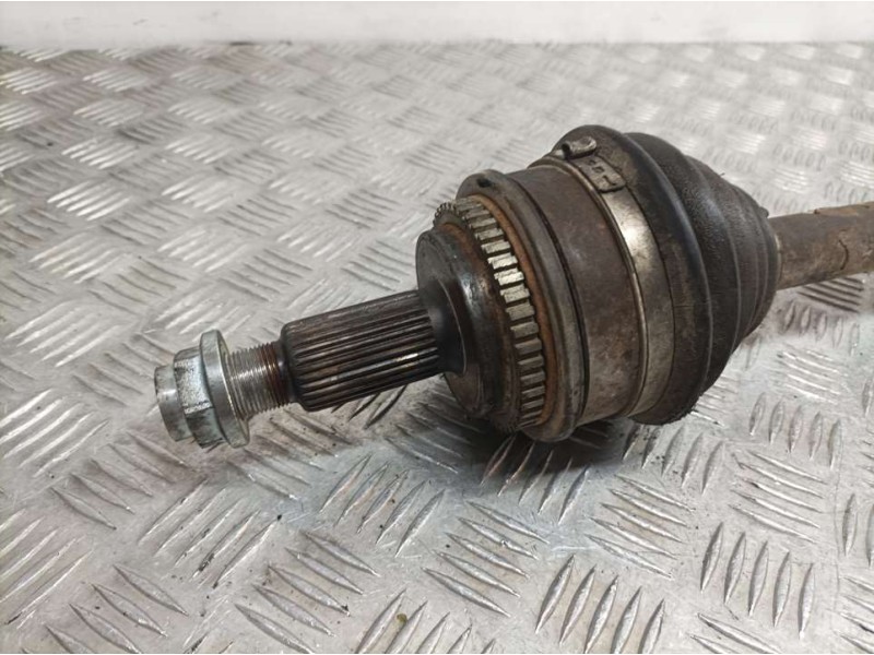 Recambio de transmision trasera izquierda para land rover discovery v6 td s referencia OEM IAM LR072065  