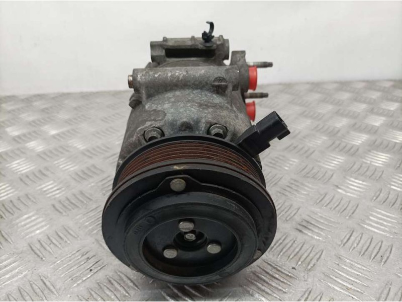 Recambio de compresor aire acondicionado para ford fiesta (ccn) trend referencia OEM IAM AV1119D629BC  