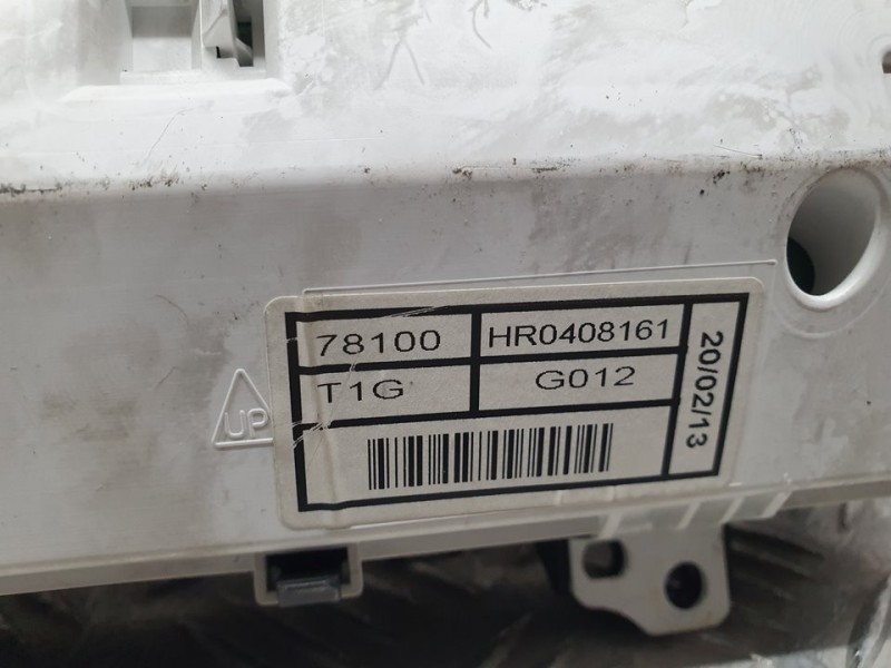 Recambio de cuadro instrumentos para honda cr-v comfort 4x4 referencia OEM IAM HR0408161  